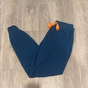 Figs Zamora joggers 🏥🚑